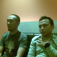 Kikan Sakit, Cokelat Tetap Gelar Konser